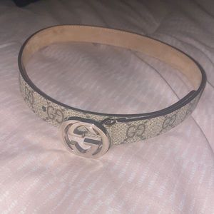 Authentic Gucci signature belt tan